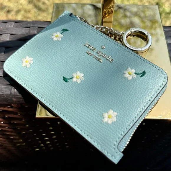 Kate Spade Darcy Daisy Embroidered L-Zip Card Holder Wallet - Picture 7 of 7